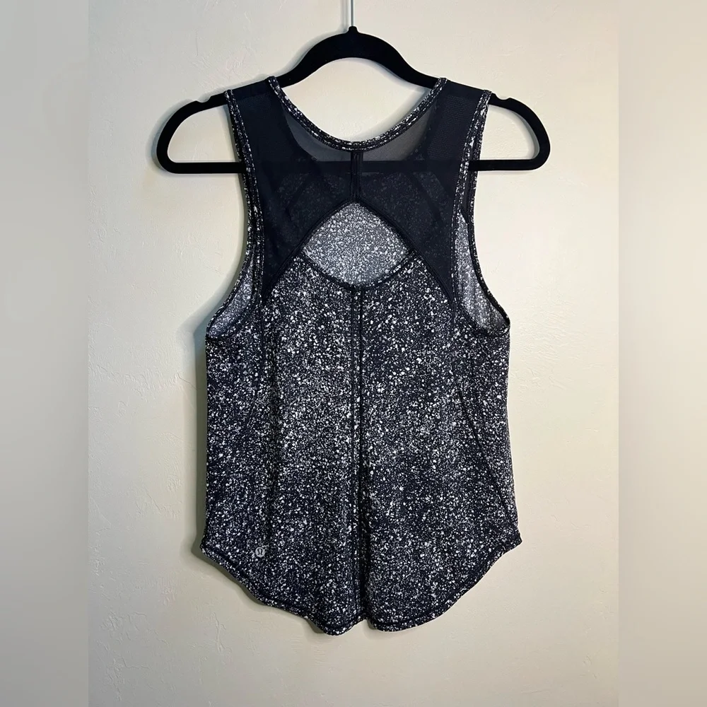 lululemon athletica Black & White Speckled Athletic size 6 Tank‎